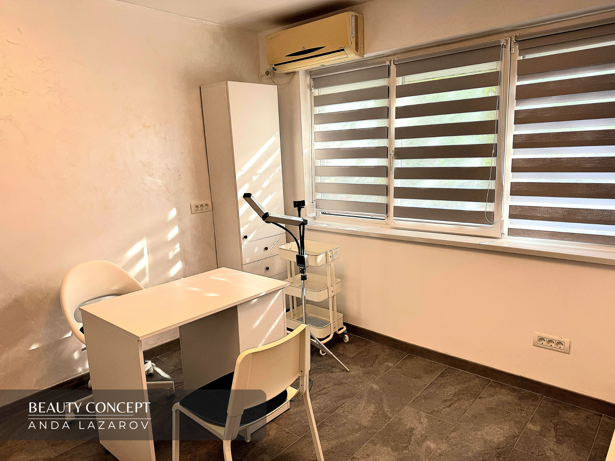 Contact Beauty Concept by Anda Lazarov