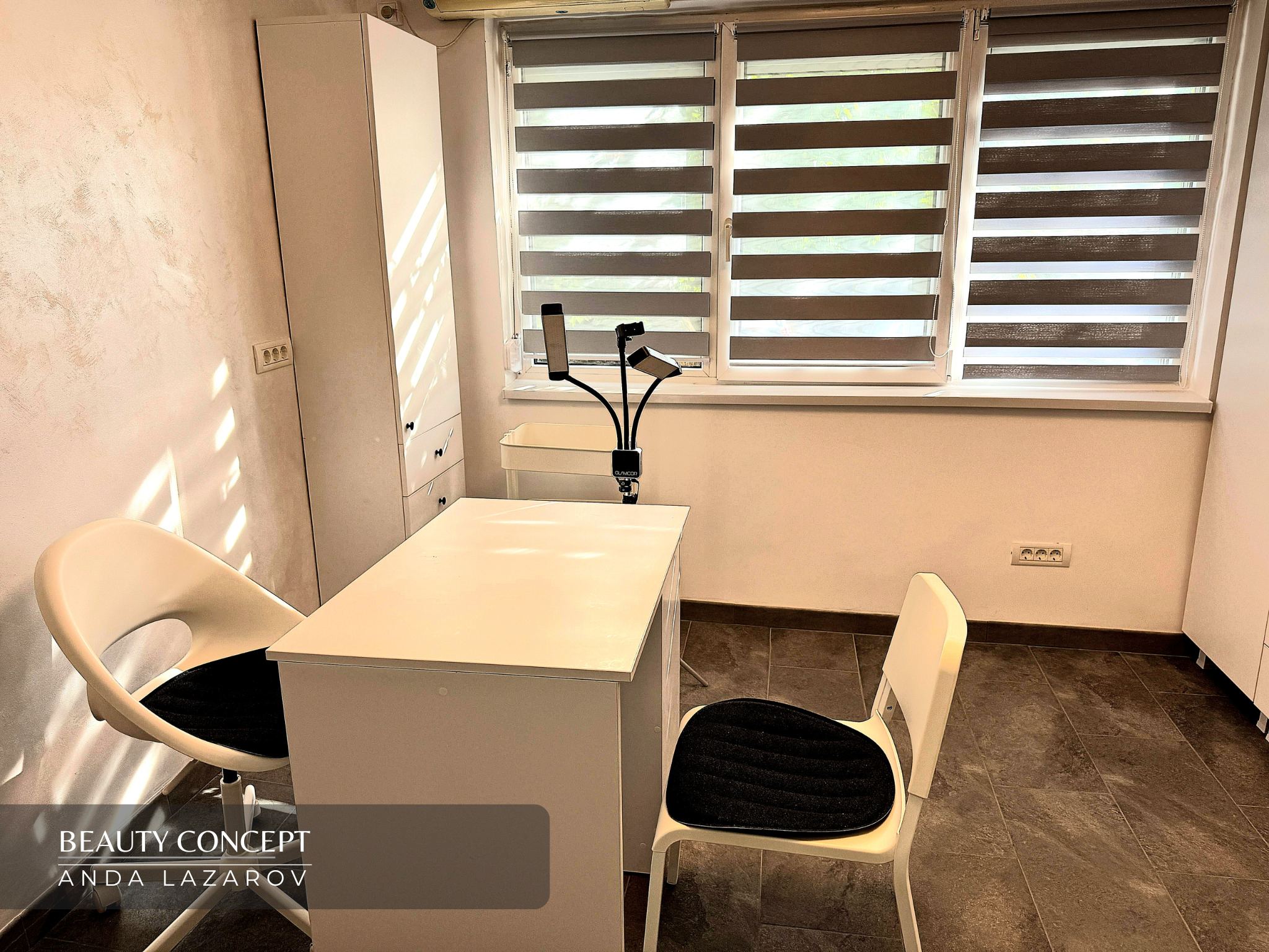 Contact Beauty Concept by Anda Lazarov